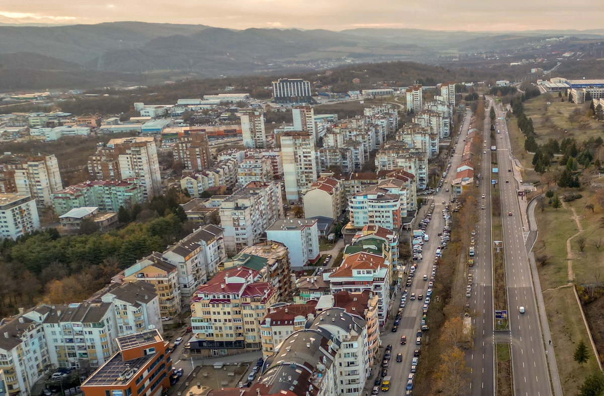 Велико Търново планира да вложи 2 млн. лв. в пестящи улични лампи