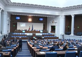 Парламентът прие на първо четене промени в Закона за автомобилните превози.