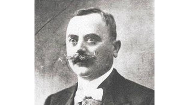 Никола Генадиев