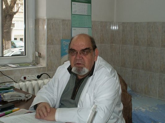 Д-р Петко Касабов е първият председател на Българския лекарски съюз.