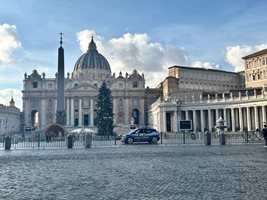 Трибуналът на Ватикана осъди Торци на 6 години затвор СНИМКА: Виолина Христова