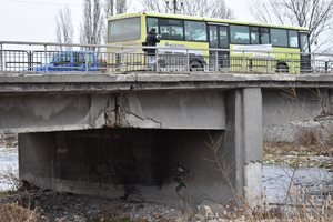 Мостът на пазара в Асеновград опасен, а е много натоварен