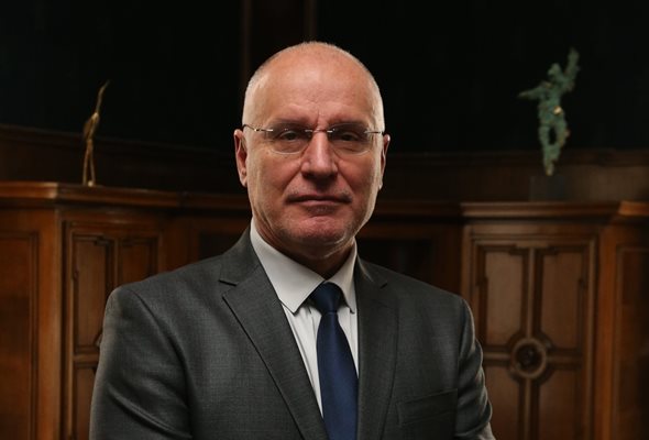 Управителят на Българската народна банка Димитър Радев.