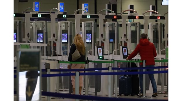 Проверките на летищата за страните от Шенген отпадат.