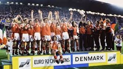 Датчаните се радват на титлата през 1992 г. 