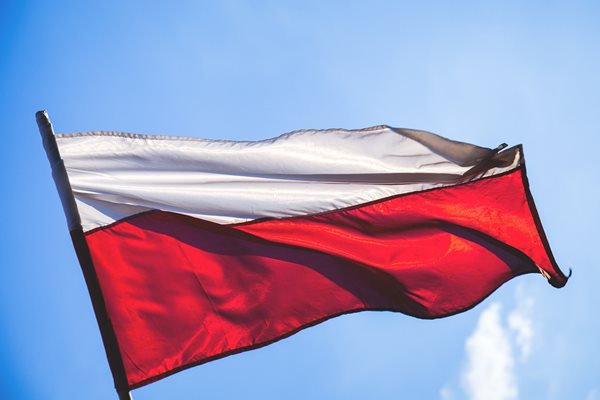 Полша затвори границата си за камиони от Беларус и Русия