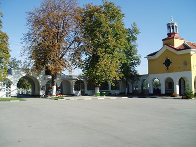 Църквата на Централни гробища в Пловдив.