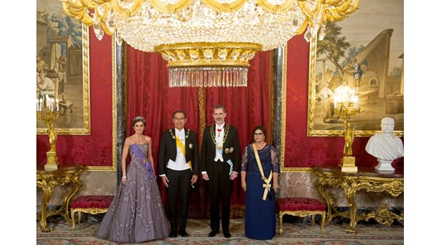Кралица Летисия, перуанският президент Мартин Вискара, крал Фелипе Шести и пъвата дама на Перу Марибел Диас