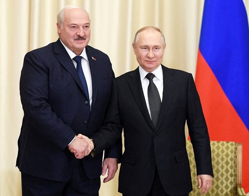 Александър Лукашенко и Владимир Путин СНИМКА: Ройтерс
