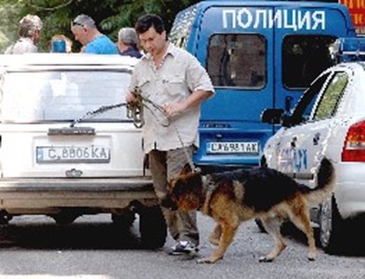 Кучета по пресните следи от покушението срещу Манол Велев