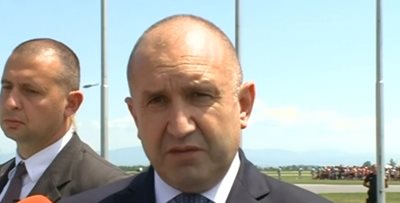 Румен Радев коментира вдигането на ветото за Република Северна Македония от Граф Игнатиево.