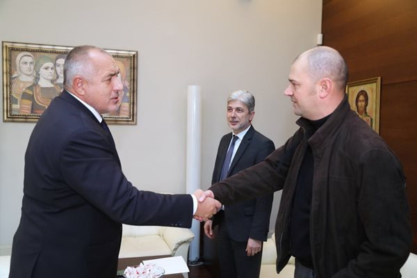 Борисов се срещна с представители на фондациите „Четири лапи“ и „Дивите животни“. Снимки министерство на околната среда и водите