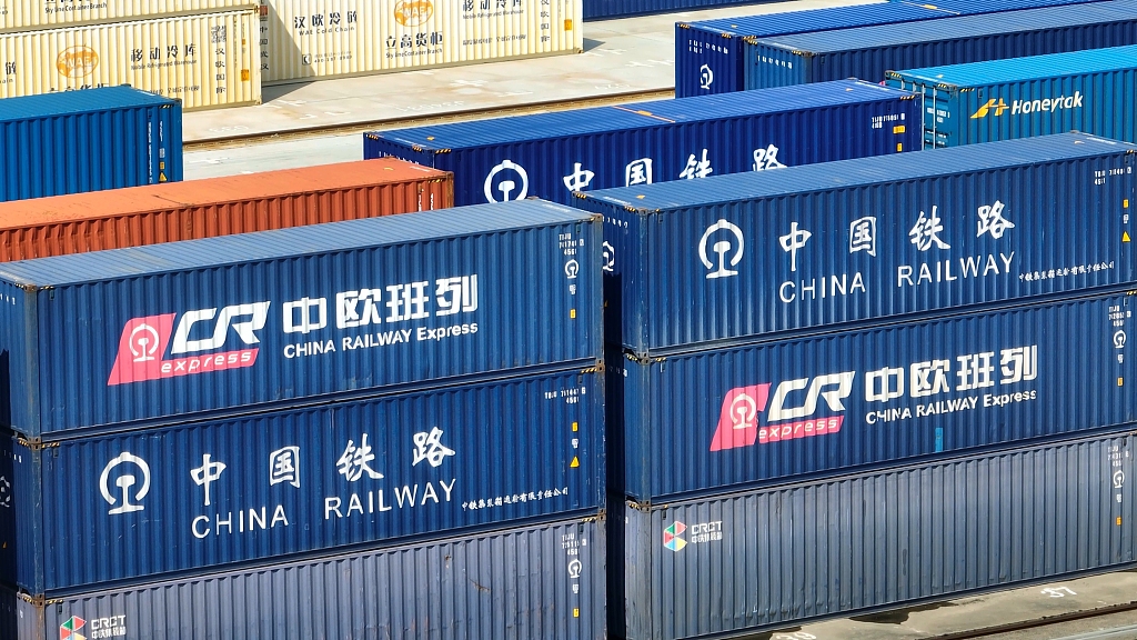 Товарните влакове между Китай и Европа показаха своето предимство на фона на кризата в Червено море