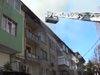 Пламна покрив на жилищна кооперация в Благоевград (видео)