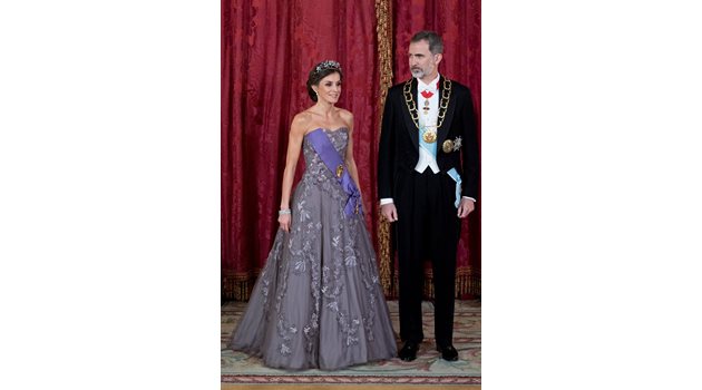 Кралица Летисия и крал Фелипе Шести СНИМКИ: Ройтерс