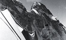 Плутоний и шпионско оборудване изчезват безследно в Хималаите
