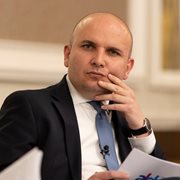 Илхан Кючюк,  президент на АЛДЕ, евродепутат от Обнови Европа/ДПС