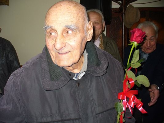 Конструкторът на кораба "Радецки" инж. Тодор Тодоров на 89-ия си рожден ден - 1 април т.г. - Русе.