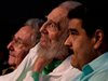 Фидел Кастро се появи публично навръх 90-годишнината си (видео)