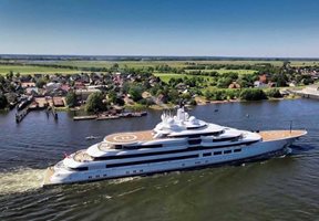 Яхтата “Шехерезада” е дълга 140 метра
Снимка: Инстаграм Luxury Yachts Group