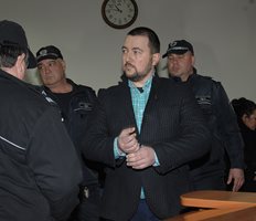 Адвокат Владимир Елдъров по времето, когато беше съден за палежи, поръчителство за убийство и разправа с конкуренти.
Снимка: 24 часа