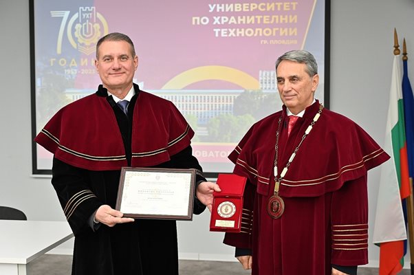 Иван Папазов (вляво) и Пламен Моллов