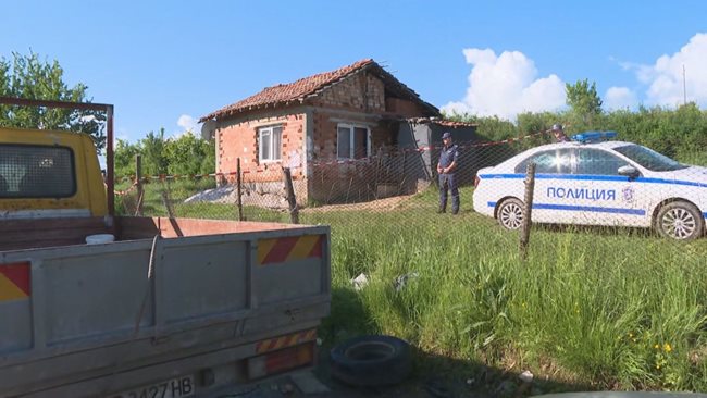 The relative who killed the child in Kovachevtsi knocked out 2 of his teeth while strangling him