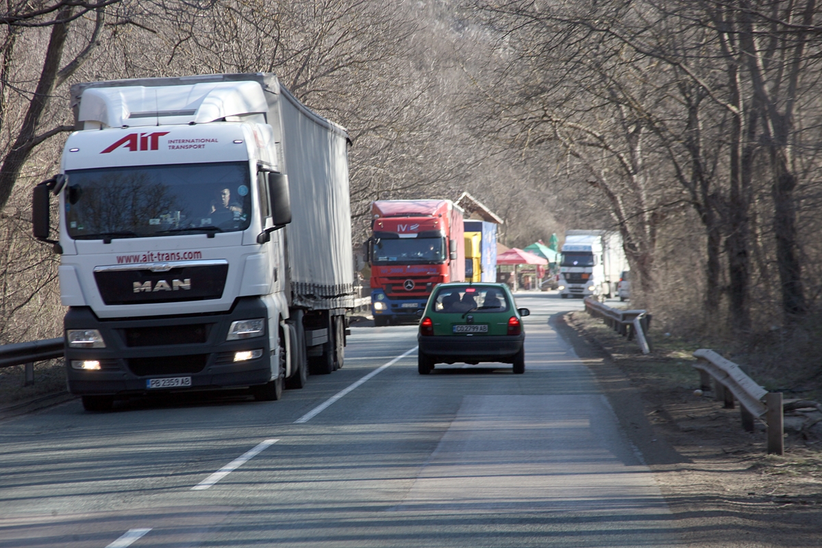 Трафикът на камиони у нас се е увеличил драстично след началото на войната в Украйна