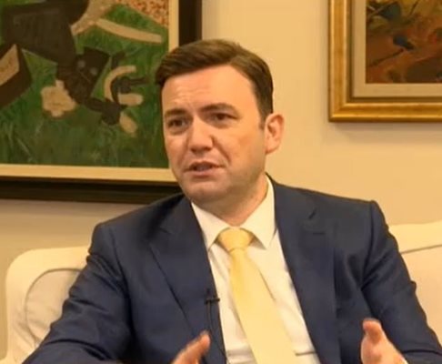 Външният министър на Република Северна Македония Буяр Османи Кадър: БНТ