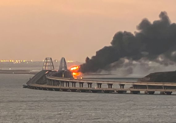 МОСВ следи ситуацията в Черно море, предизвикана от петролен разлив край Керченския проток СНИМКА: АРХИВ