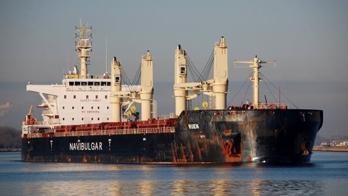 УЖАС! Плениха българския кораб "Руен" край Йемен