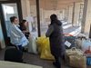 Горна Оряховица изпрати топли дрехи и завивки за бедстващите в Турция