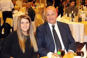 Бизнесменът Стефан Шарлопов жени първородната си дъщеря Ева през май