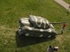 Надуваеми реплики на танкове са хит на пазара от началото на войната в Украйна (Видео)
