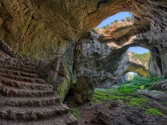 Всяка пещера е загадъчна по своему.
Снимка: Архив