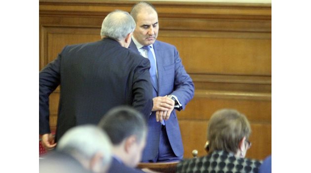 Цветан Цветанов и Румен Христов работеха заедно миналия мандат, когато днешният шеф на СДС оглавяваше земеделската комисия в парламента.