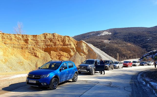 Хората от Белащица се заричат да не мръднат.