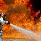 Двама едва не изгоряха в пожар в Лясковец, разследват умишлен палеж
