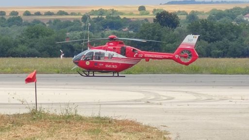 5 хеликоптера прибират пострадалите край Търново, ще ги лекуват в Румъния (Снимки)