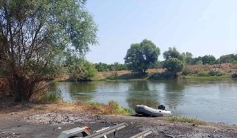 Издирват втори ден 7-годишно дете, изчезнало във водите на река Марица в Пловдив