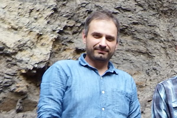 Палеонтологът Владимир Николов:  Открихме динозавърско съкровище в Трънско