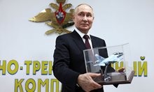 Останал без конкуренти, Путин на прага на пети мандат като президент