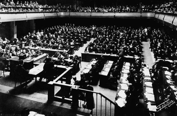 Заседание на Обществото на народите през 30-те години на миналия век