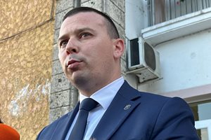 Цалапица не получи отговори от полицейските шефове в Пловдив за убийството на Митко (Обзор)