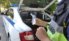 Спипаха надрусан шофьор в Търново, спътницата му - държи метаамфетамин