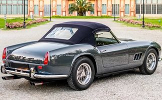 Продадоха Ferrari 250GT California Spider за 17 милиона долара