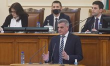 Стефан Янев и Кирил Петков: В България няма чужди военни бази