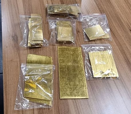 Турски гражданин се опита да пренесе през граница 7 килограма златни слитъци. СНИМКА: АПЕЛАТИВНА ПРОКУРАТУРА - ПЛОВДИВ