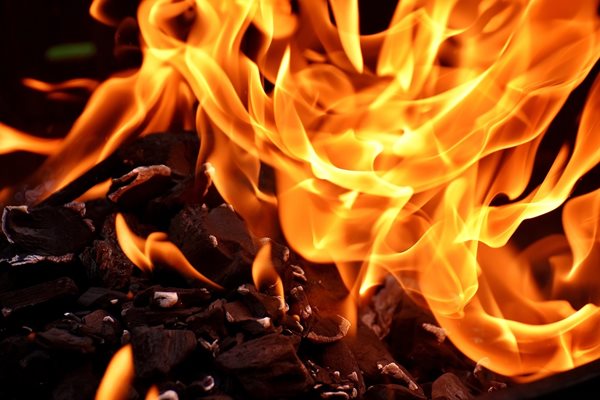 56-годишна загина при пожар в радомирското село Кондофрей