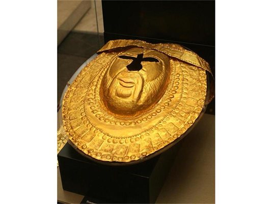 Златна маска с ленти, тегло 340 г
